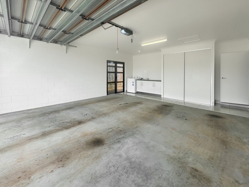 8 Crawford Street, Tolga QLD 4882