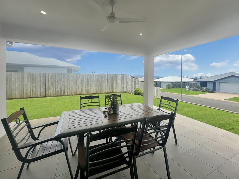 8 Crawford Street, Tolga QLD 4882