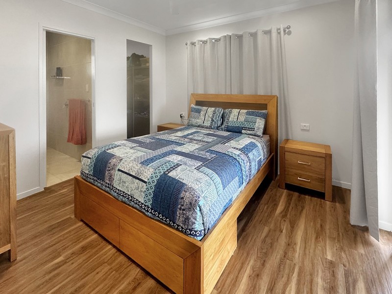 8 Crawford Street, Tolga QLD 4882