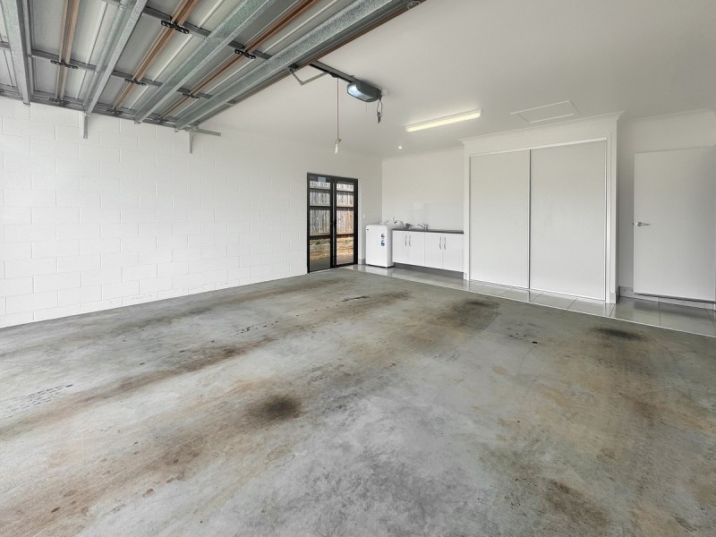 8 Crawford Street, Tolga QLD 4882