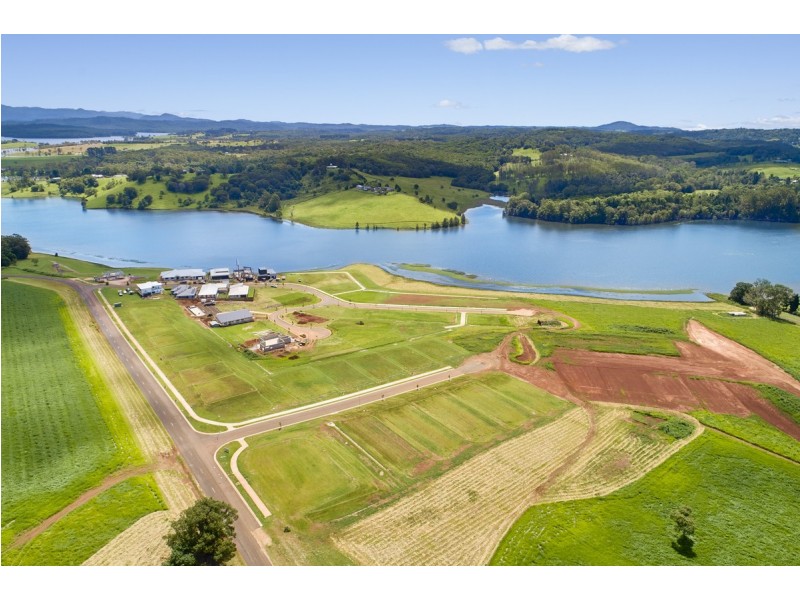 64-72 Tinaburra Drive, Yungaburra QLD 4884