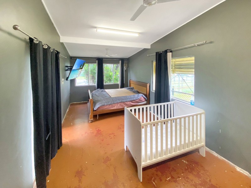 33 Main Street, Tolga QLD 4882