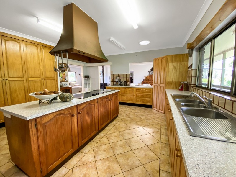 26 Equestrian Drive, Tolga QLD 4882