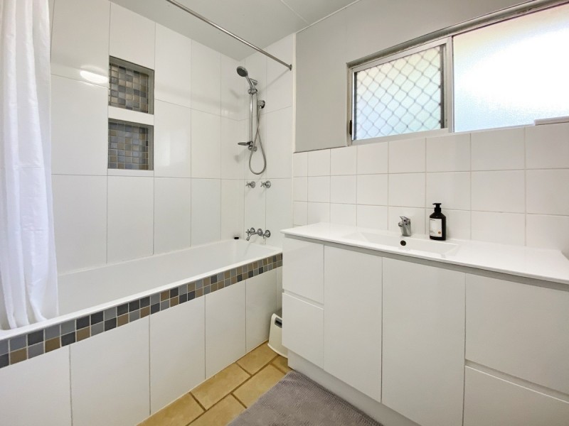 14 Finch Street, Atherton QLD 4883