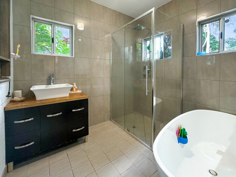 5 Wayne Bishop Road, Wondecla QLD 4887