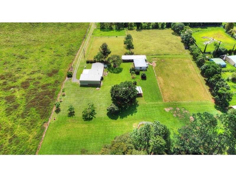 166 McLeish Road, Lake Eacham QLD 4884