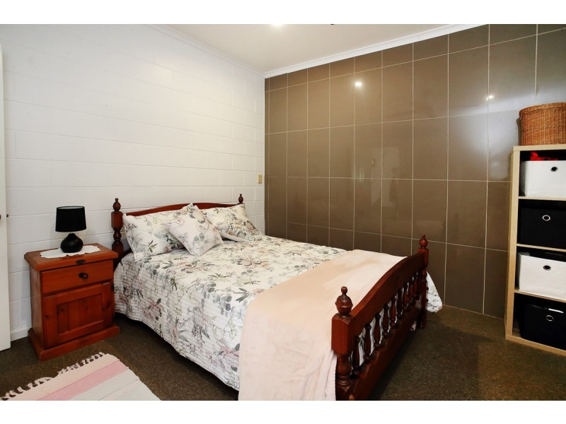 166 McLeish Road, Lake Eacham QLD 4884