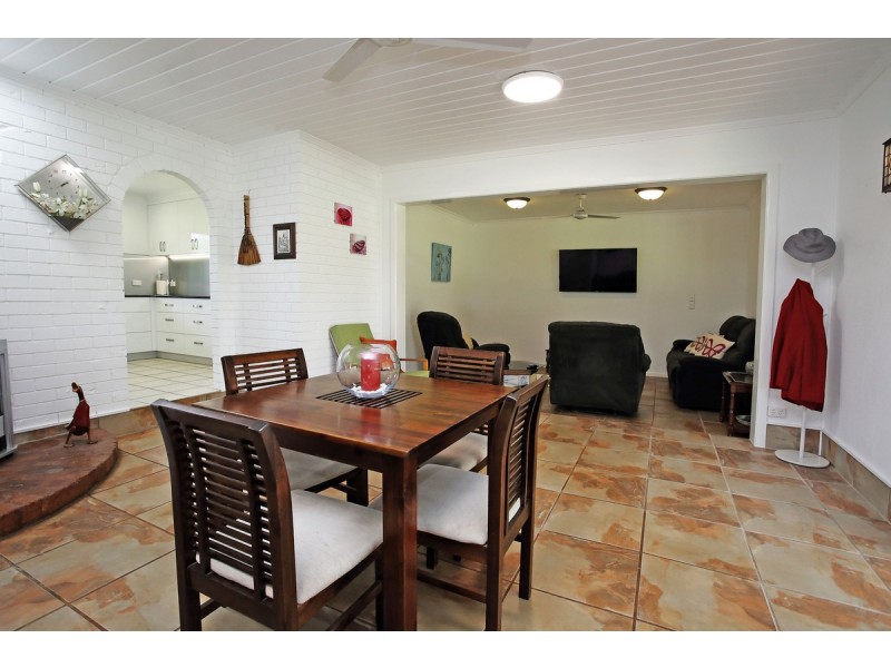 166 McLeish Road, Lake Eacham QLD 4884