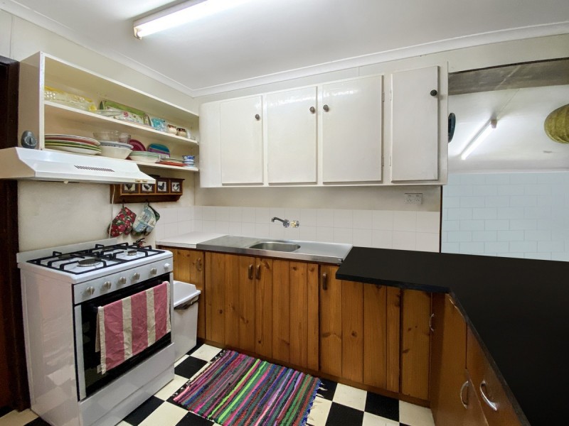 92 Russell Road, Lake Eacham QLD 4884