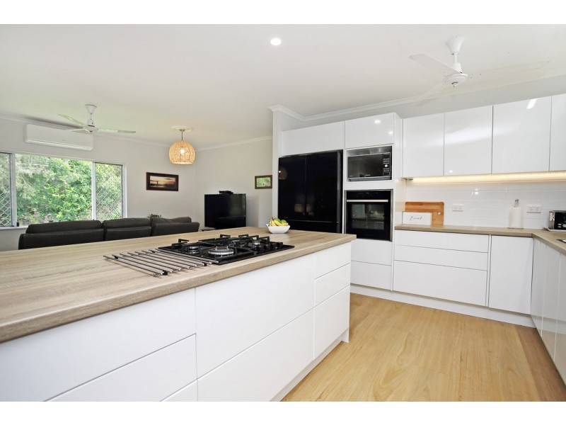 18 Geddes Drive, Tolga QLD 4882