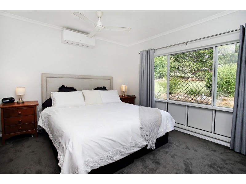 18 Geddes Drive, Tolga QLD 4882