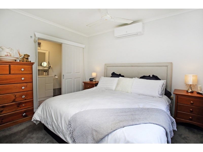 18 Geddes Drive, Tolga QLD 4882