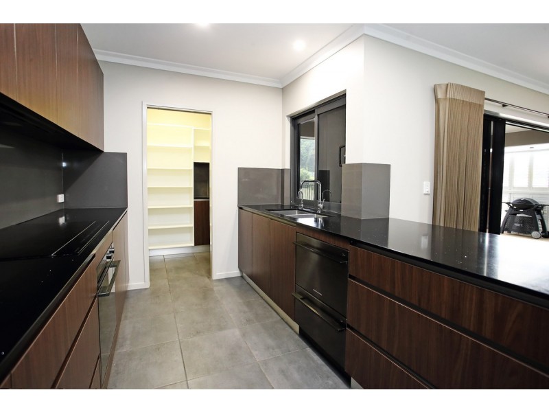 51 Rosewood Close, Malanda QLD 4885