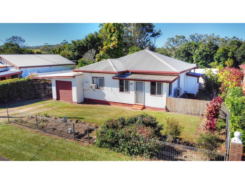 11 Golf Links Road, Atherton QLD 4883