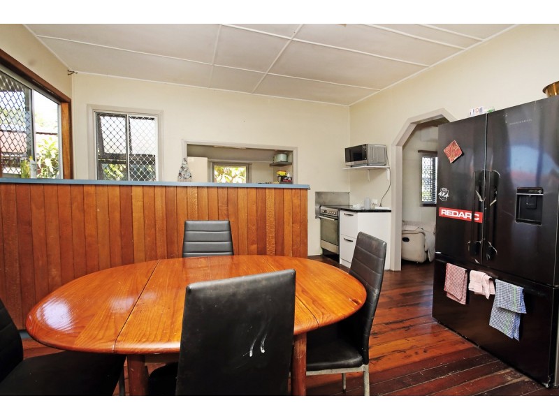 11 Golf Links Road, Atherton QLD 4883
