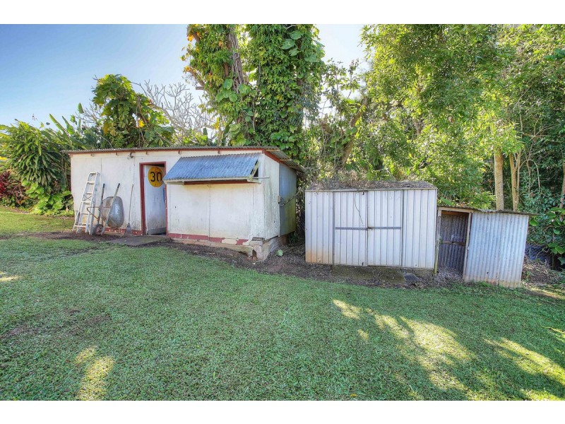 11 Golf Links Road, Atherton QLD 4883