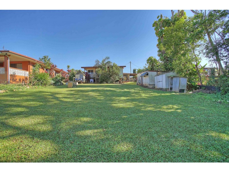 11 Golf Links Road, Atherton QLD 4883