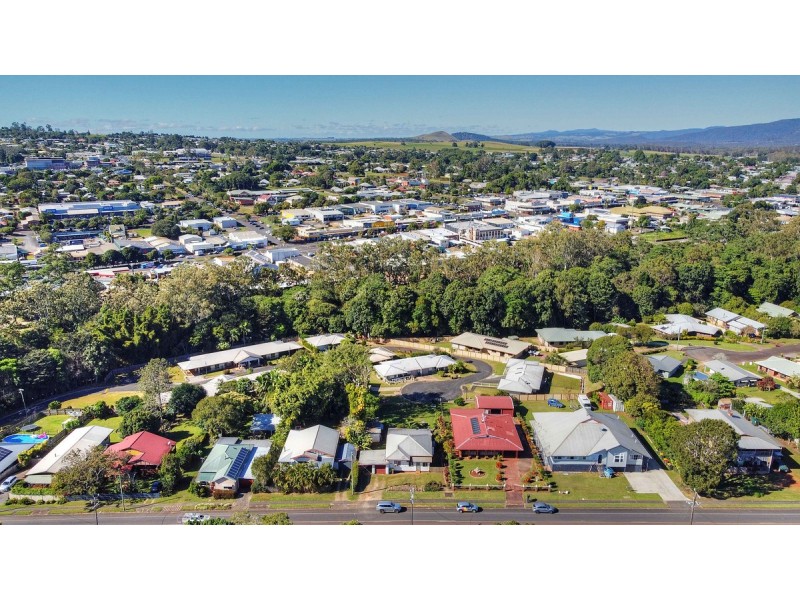 11 Golf Links Road, Atherton QLD 4883