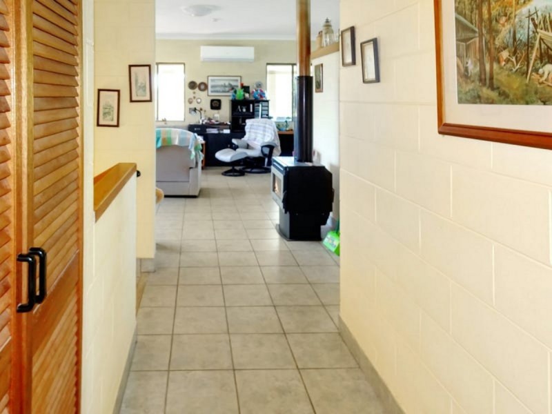 52 Mathers Road, Malanda QLD 4885