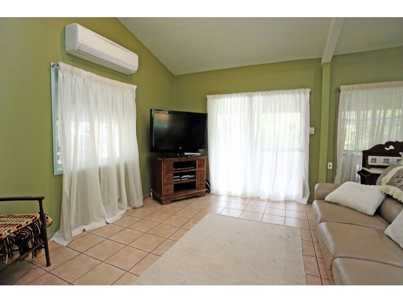 60 Western View Crescent, Millstream QLD 4888