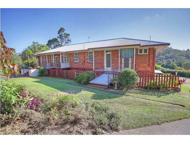 6 William Street, Herberton QLD 4887