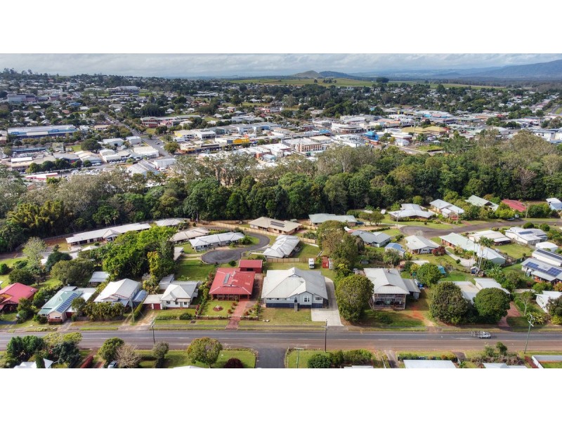 15 Golf Links Road, Atherton QLD 4883