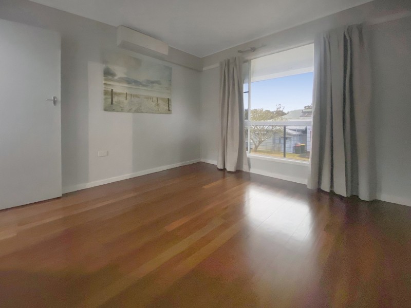 9 Church Street, Tinaroo QLD 4872