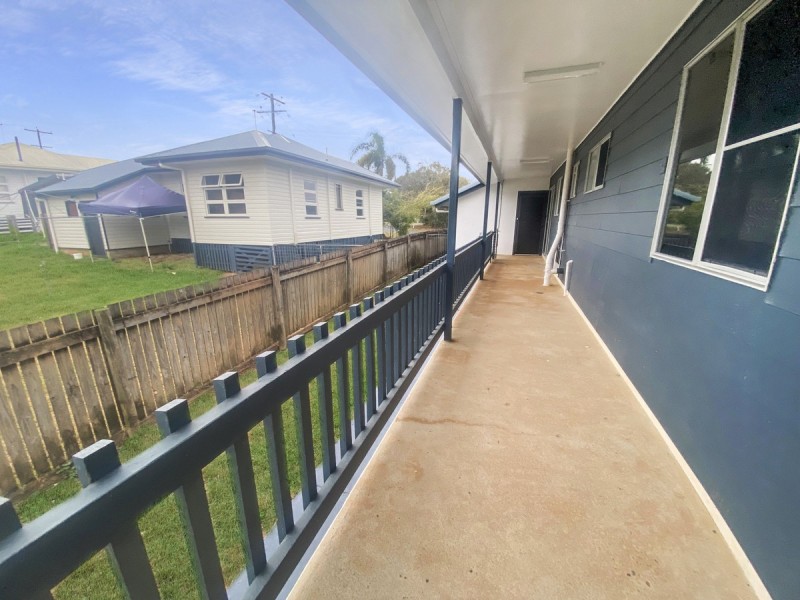 9 Church Street, Tinaroo QLD 4872
