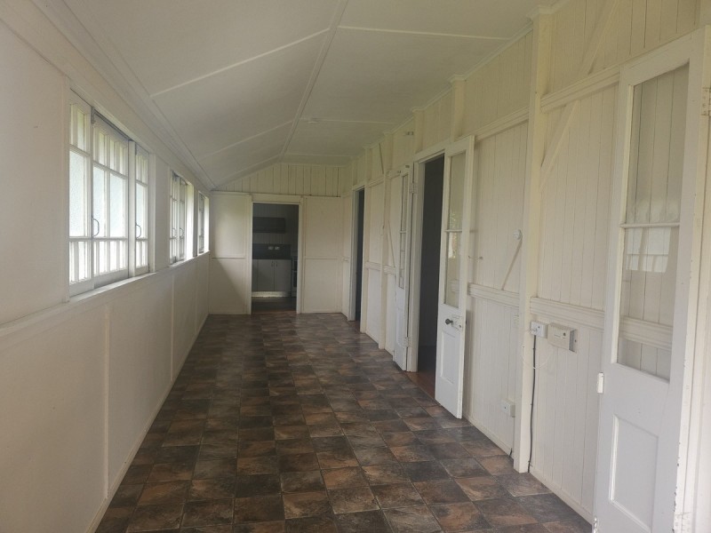 8 Wattle, Millaa Millaa QLD 4886