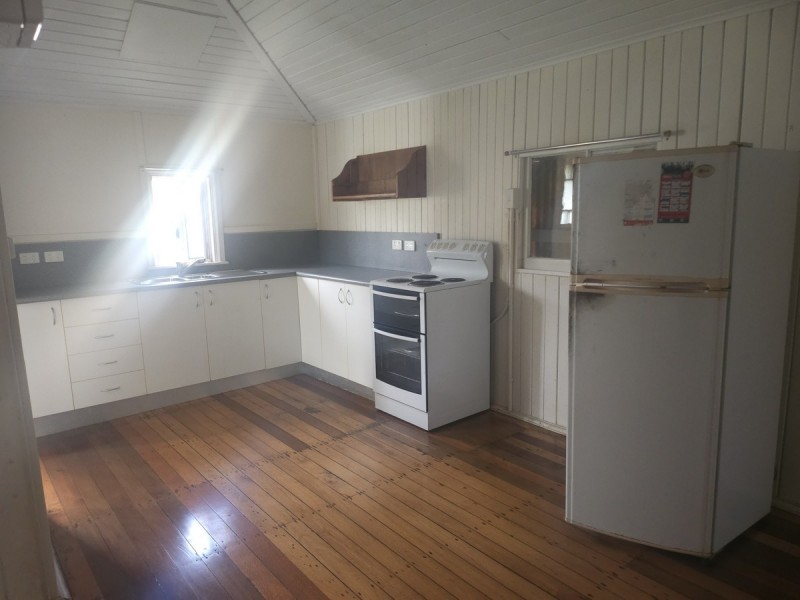 8 Wattle, Millaa Millaa QLD 4886