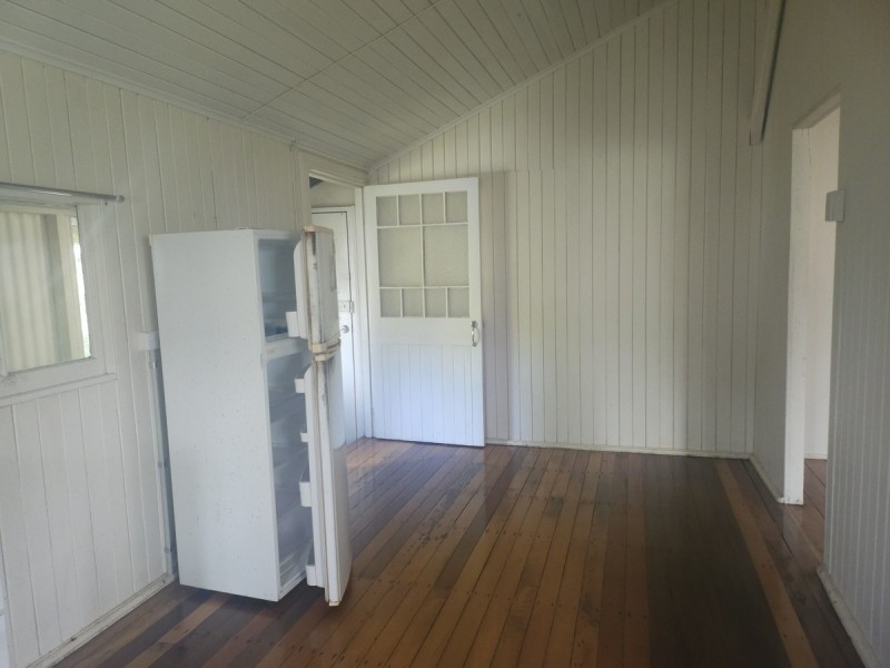 8 Wattle, Millaa Millaa QLD 4886
