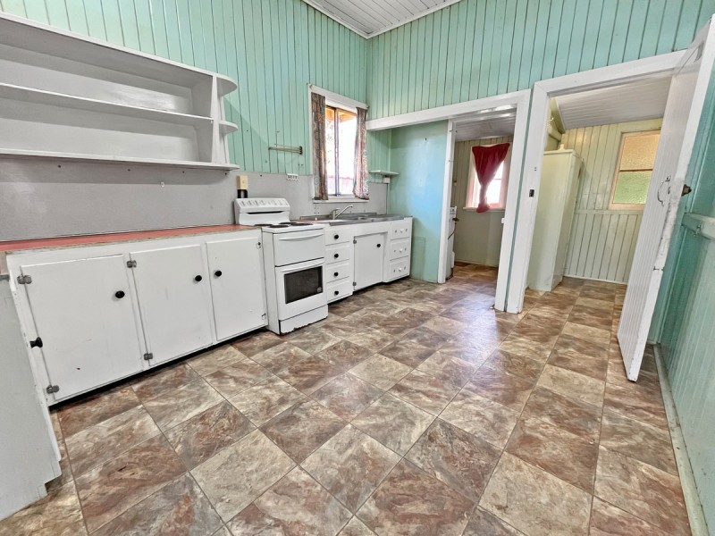 7 Lloyd Street, Atherton QLD 4883