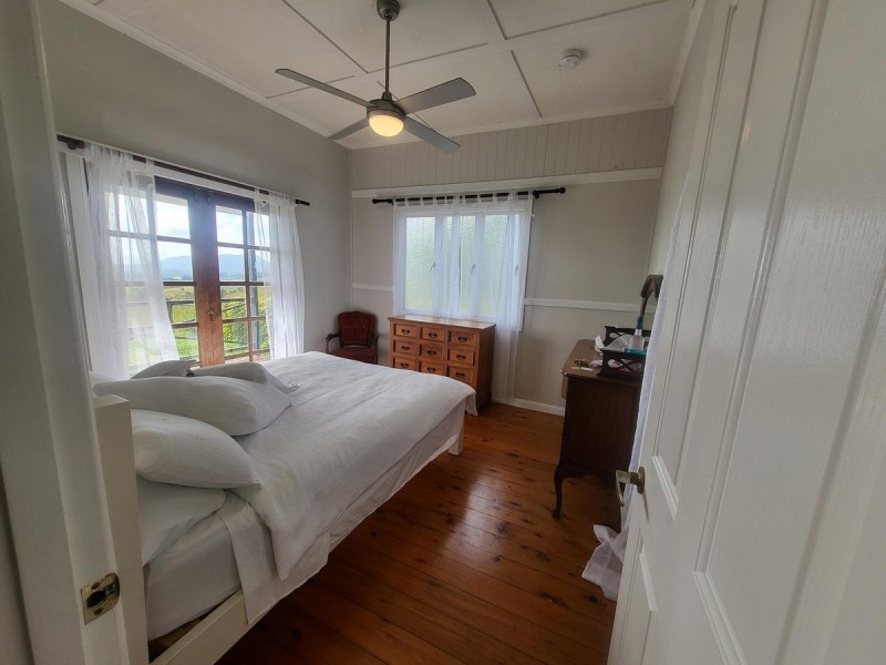 261 Kjellberg Road, Beatrice QLD 4886