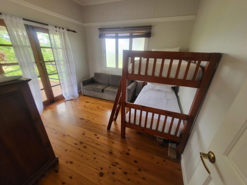 261 Kjellberg Road, Beatrice QLD 4886