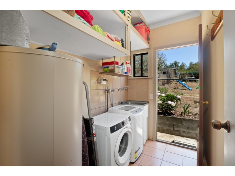 18 Broadway, Herberton QLD 4887