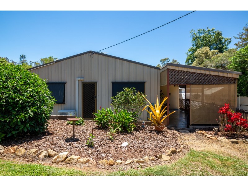 18 Broadway, Herberton QLD 4887