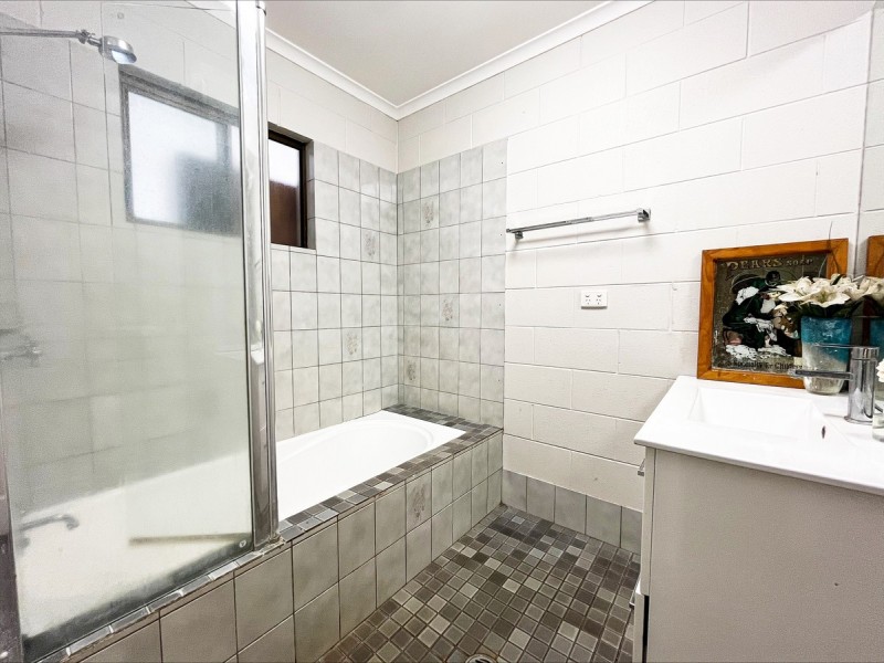 6 Abbott Street, Atherton QLD 4883