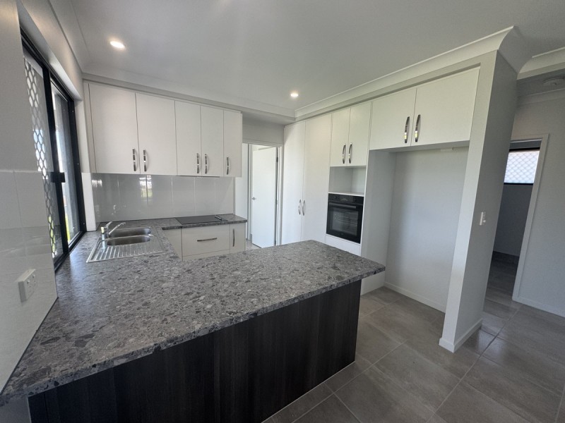 209 Guilfoyle Close, Tolga QLD 4882