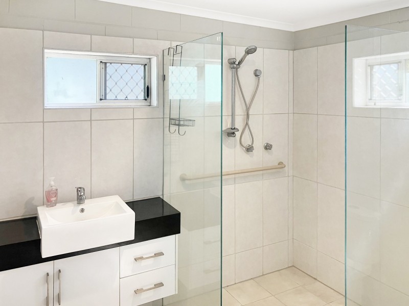 4 Pound Road, Malanda QLD 4885