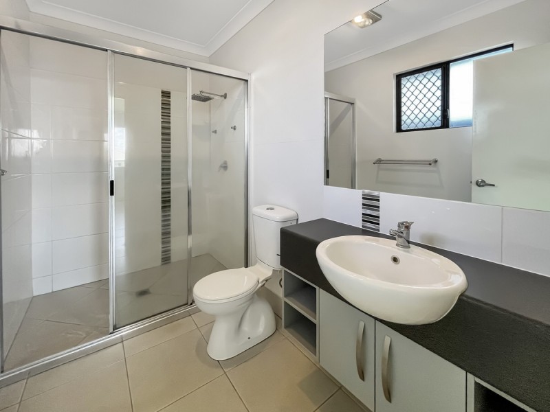 13 Rosenberg Street, Atherton QLD 4883