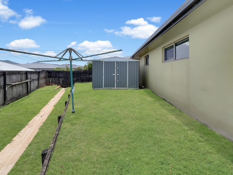 13 Rosenberg Street, Atherton QLD 4883