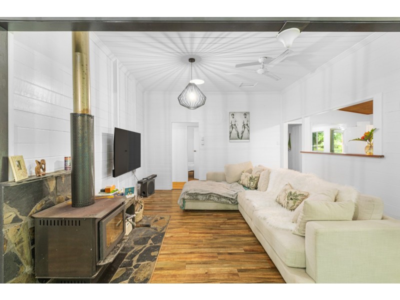 111 Martin Road, Evelyn QLD 4888