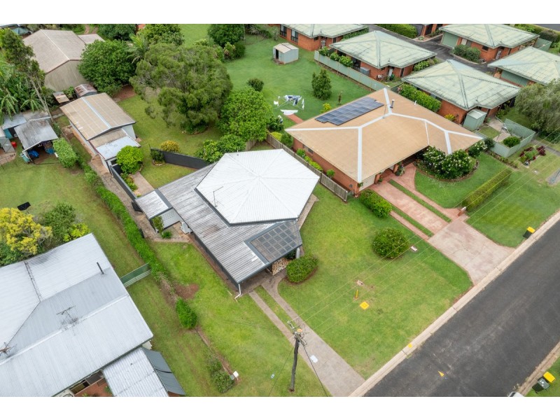 20 Alma Street, Atherton QLD 4883
