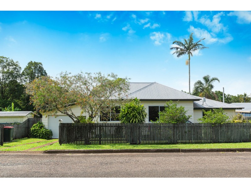 18 Maple Street, Millaa Millaa QLD 4886