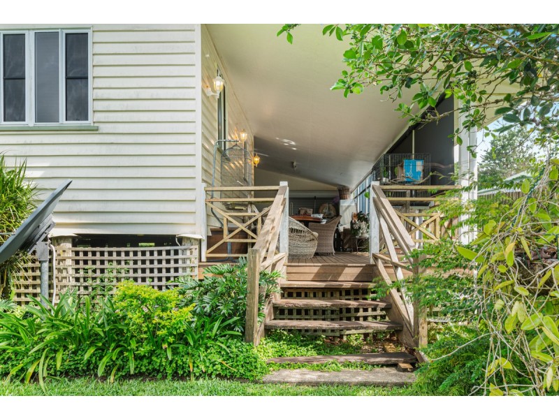 18 Maple Street, Millaa Millaa QLD 4886