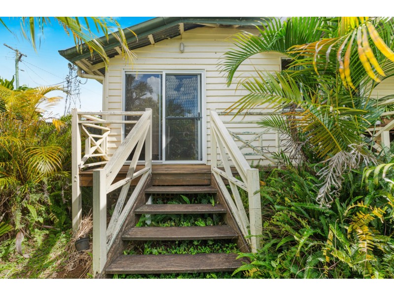 18 Maple Street, Millaa Millaa QLD 4886