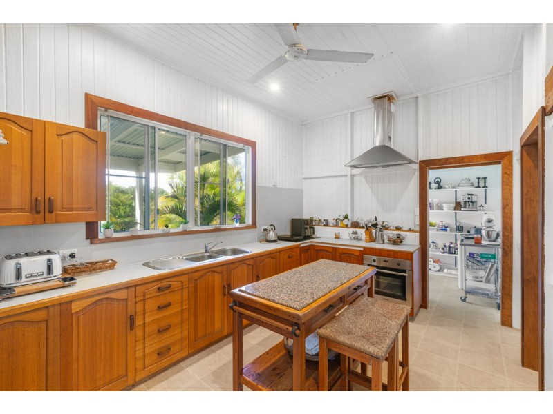 18 Maple Street, Millaa Millaa QLD 4886
