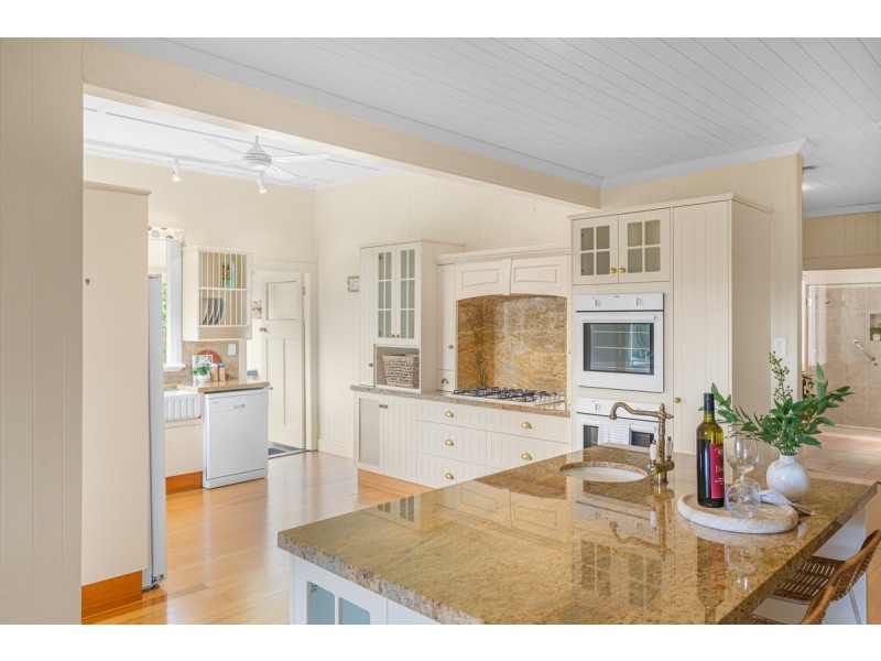 17-19 Louise Street, Atherton QLD 4883