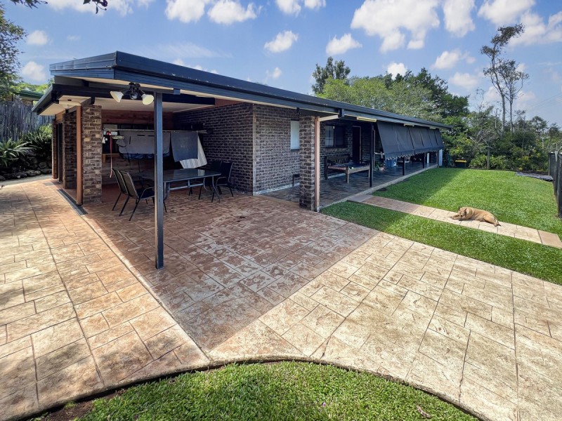 2 Centenary Drive, Atherton QLD 4883