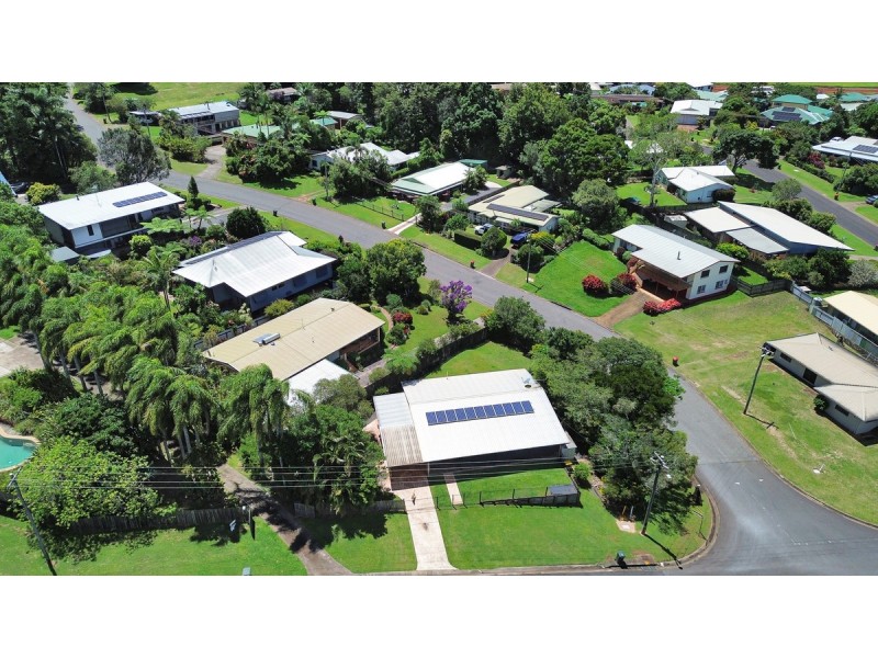 2 Centenary Drive, Atherton QLD 4883